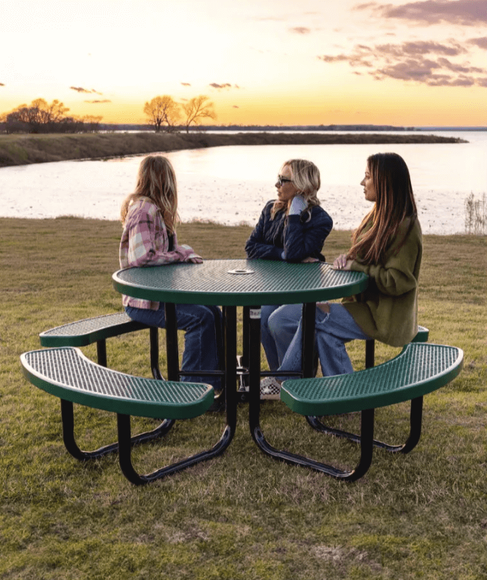 BEST LOCATIONS FOR PICNIC TABLE PLACEMENT - Maximizing Public Spaces: How Picnic Tables Encourage Community Engagement